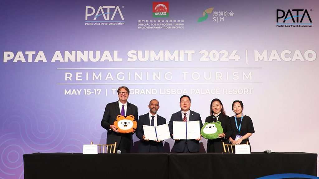 PATA and EATOF sign MoU