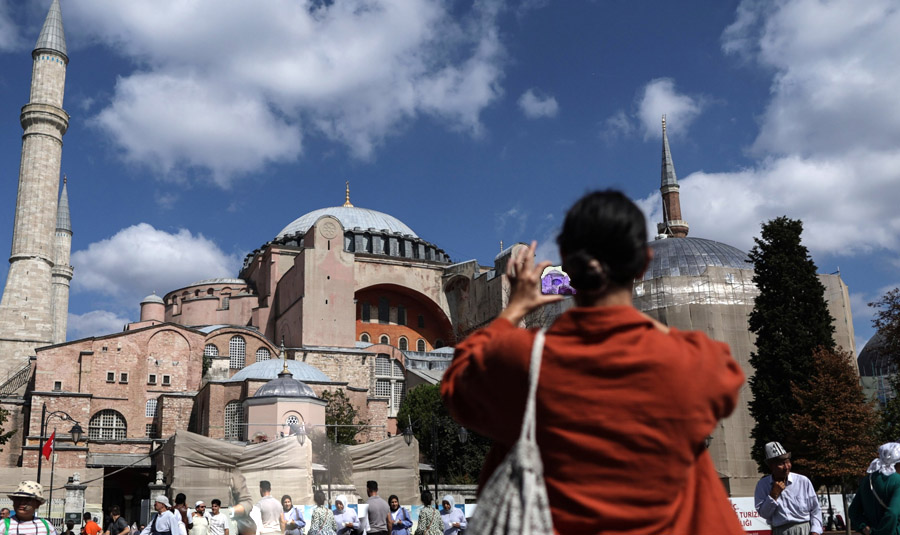 Nearly 16 million foreign tourists visit Turkiye in 5 months
