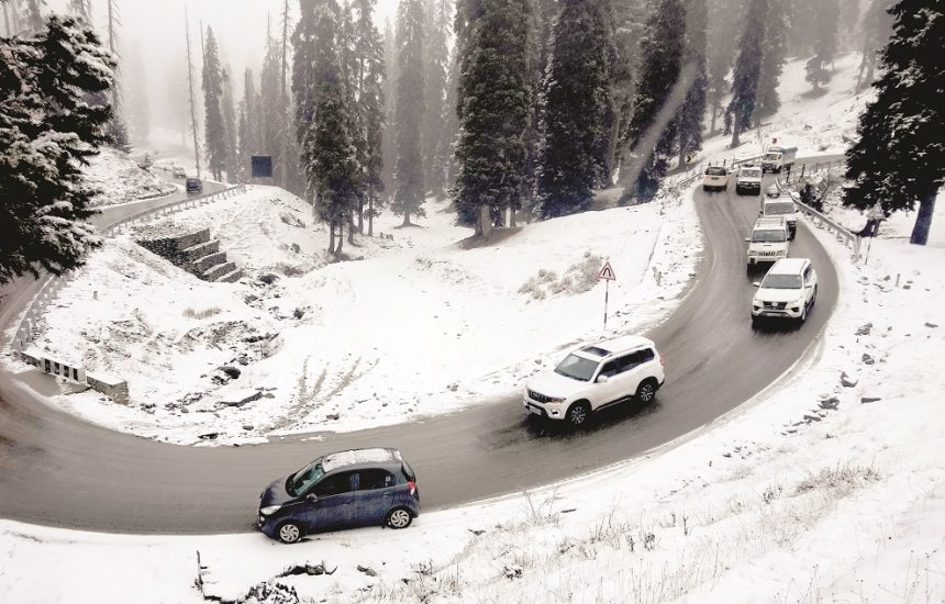 Travel Advisory Issued for Gulmarg Amid Heavy